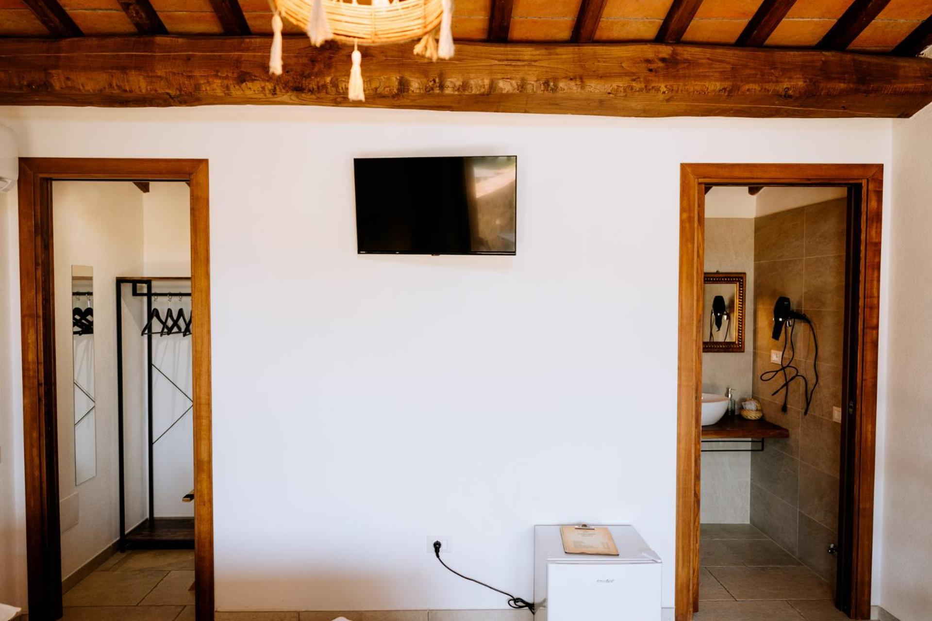 Agriturismo Giu Al Pozzo Gavorrano Bagian luar foto