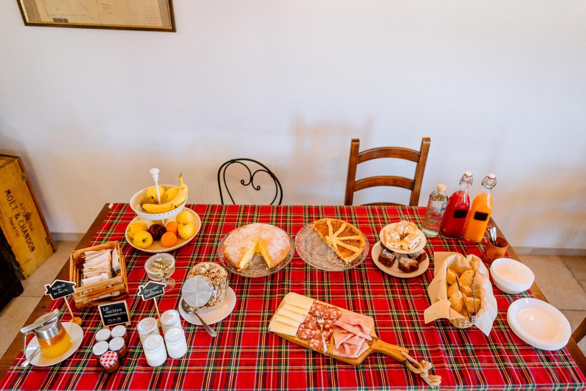 Agriturismo Giu Al Pozzo Gavorrano Bagian luar foto